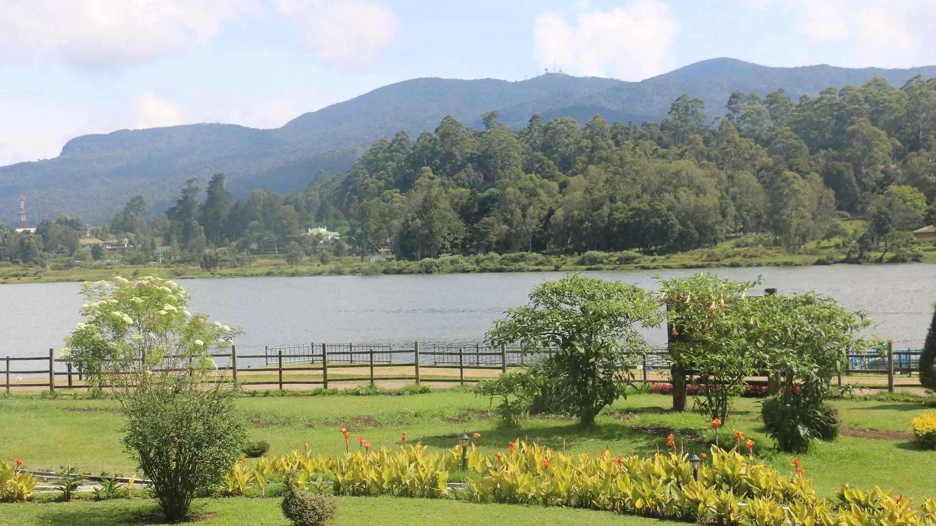 Calamander Lake Gregory Nuwara Eliya Hotel